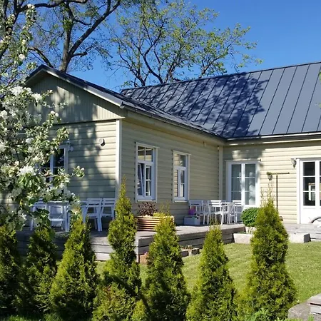 Family And Garden * Kuressaare