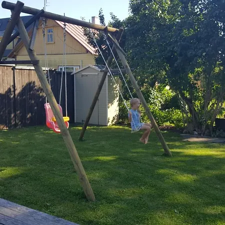 Lägenhet Family And Garden Kuressaare