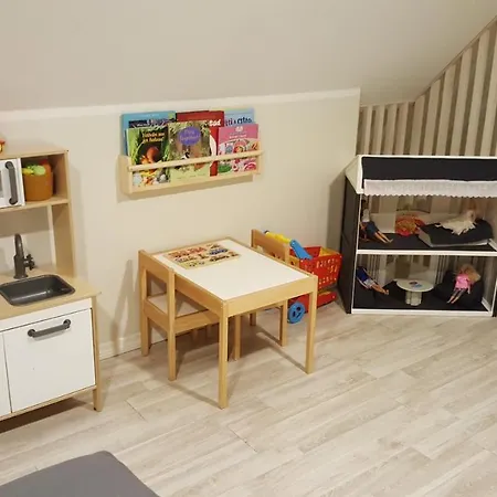 Family And Garden Apartment Kuressaare