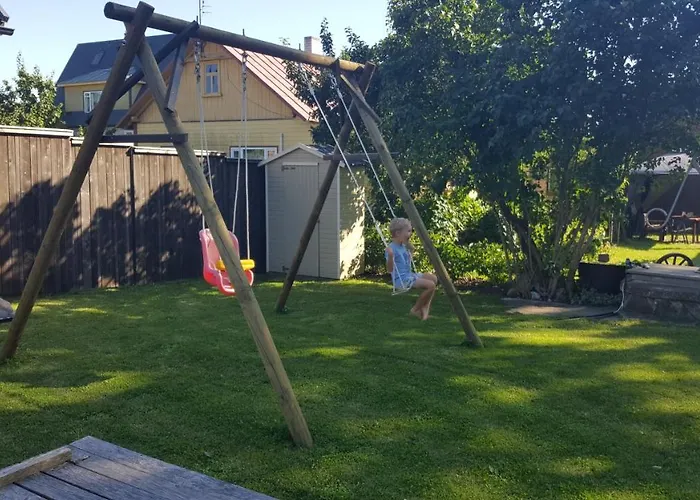 Lägenhet Family And Garden Kuressaare